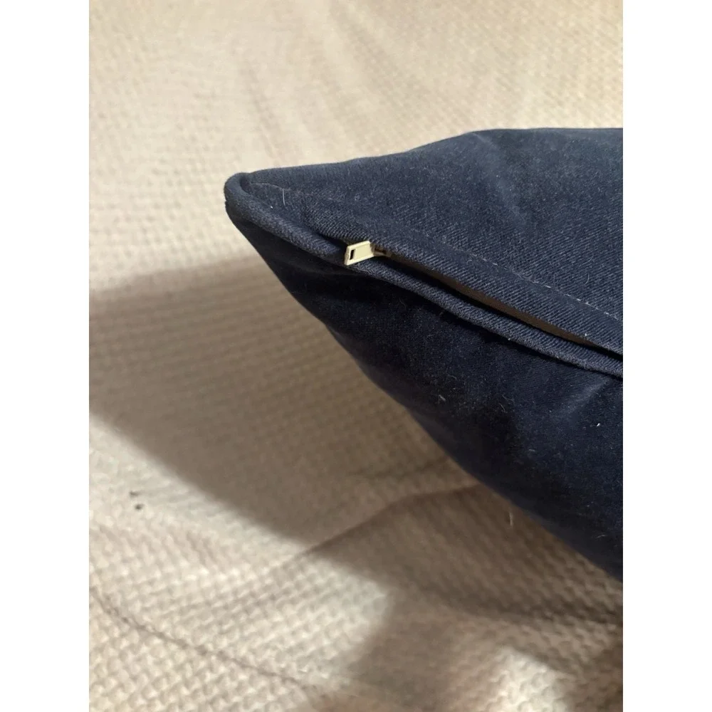The Unbranded Brand king throw